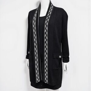 High Secret’s Black & White Crystal-Embellished Knit Sweater Jacket – Size XL